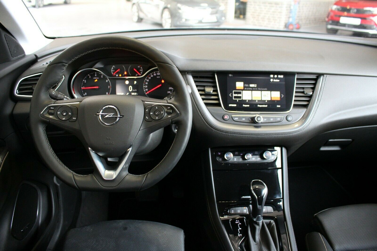 SUV Opel Grandland X Ultimate Leder 360°Kamera DAB: photos 13
