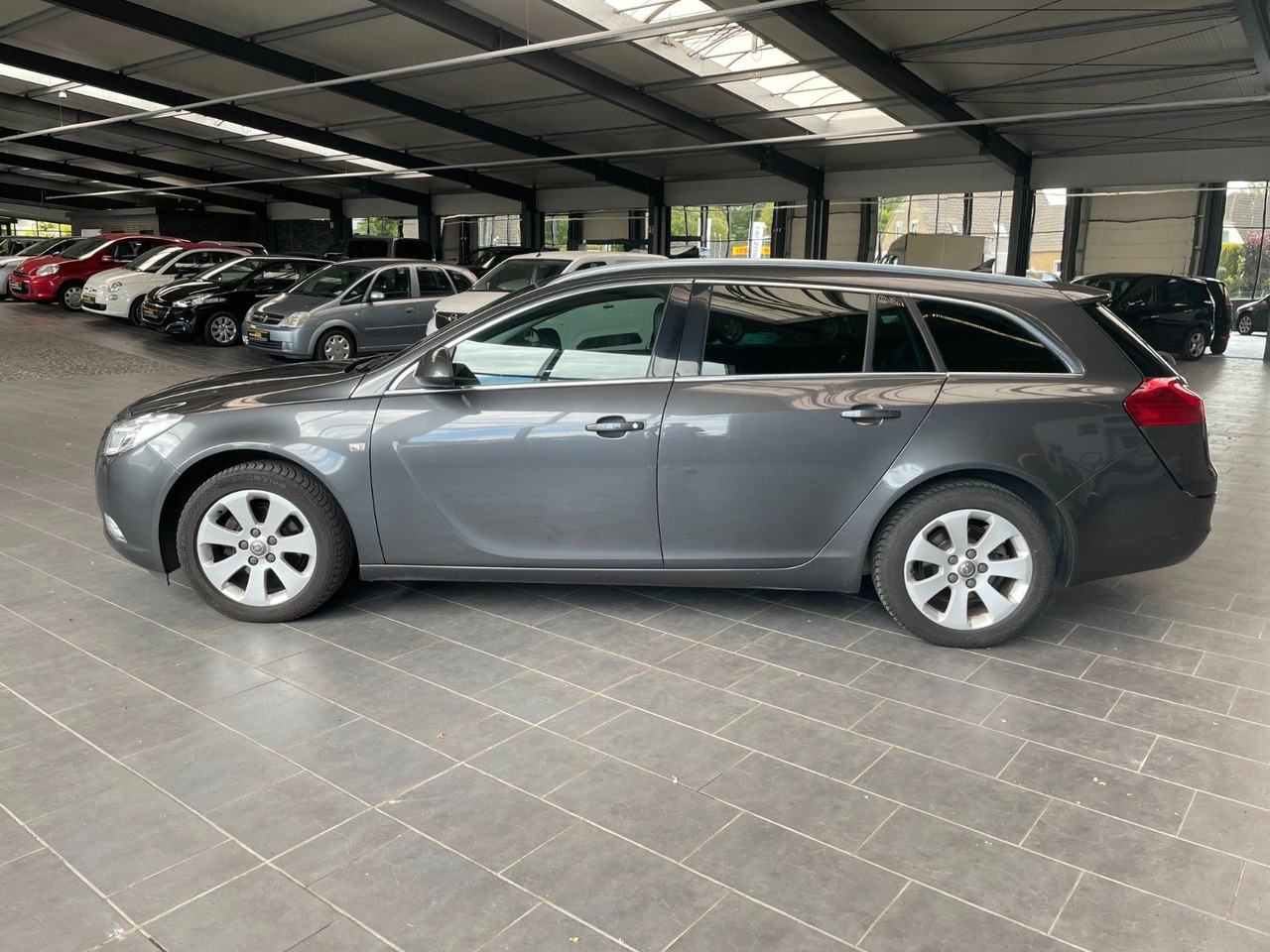 Opel Insignia A Sports Tourer 150 Jahre Opel AHK - Voiture: photos 3 Opel Insignia A Sports Tourer 150 Jahre Opel AHK - Voiture: photos 3