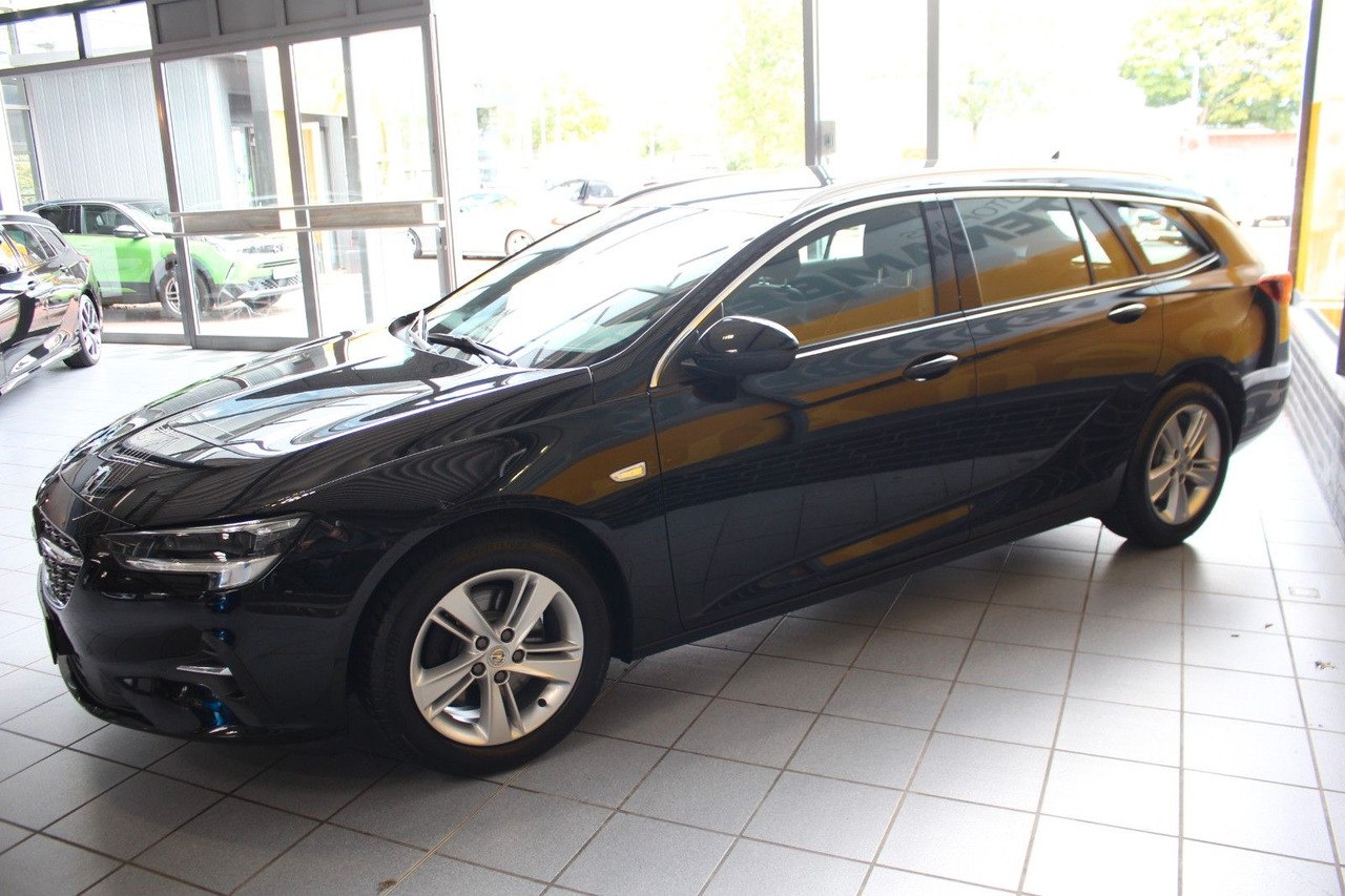 Opel Insignia B ST AT-9 Elegance IntelliLux-LED AGR - Voiture: photos 5 Opel Insignia B ST AT-9 Elegance IntelliLux-LED AGR - Voiture: photos 5