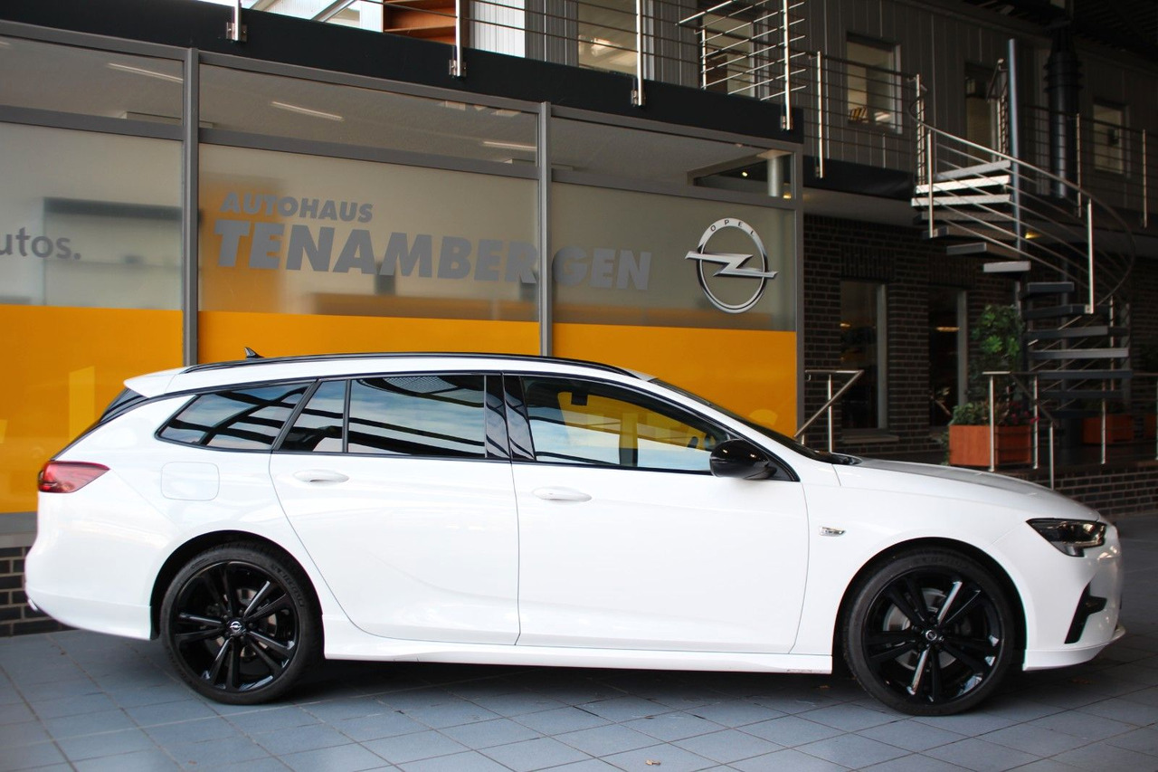 Opel Insignia B Sports Tourer Ultimate 4x4 AHK ACC - Voiture: photos 3 Opel Insignia B Sports Tourer Ultimate 4x4 AHK ACC - Voiture: photos 3