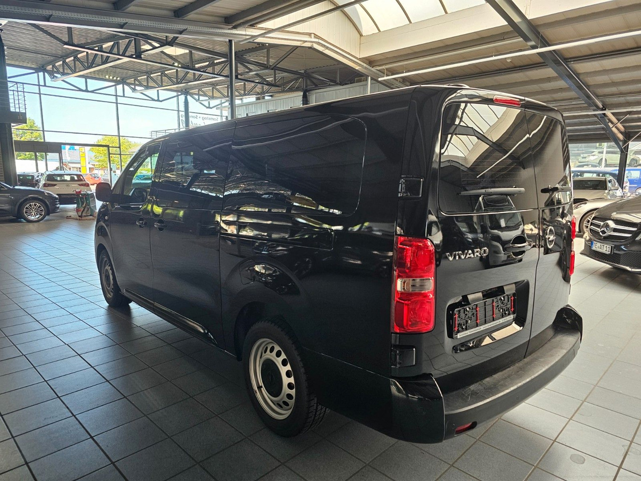 Opel Vivaro Kasten FlexSpace L DoKa Navi CarPlay DAB - Fourgonnette, Utilitaire double cabine: photos 3 Opel Vivaro Kasten FlexSpace L DoKa Navi CarPlay DAB - Fourgonnette, Utilitaire double cabine: photos 3