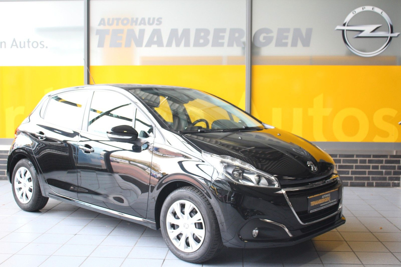 Peugeot 208 Active Klima PDC Sitzheizung Bluetooth - Berline: photos 1 Peugeot 208 Active Klima PDC Sitzheizung Bluetooth - Berline: photos 1