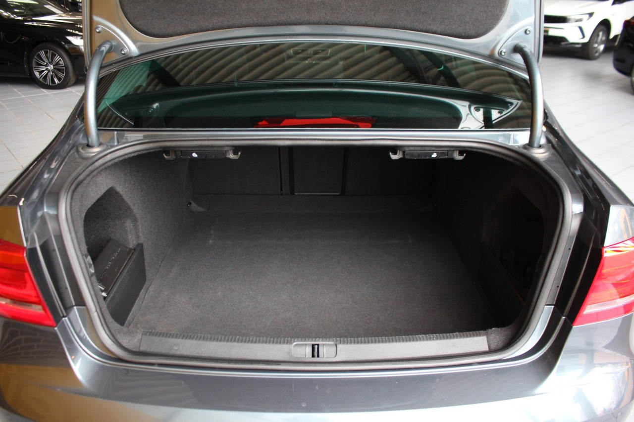 Berline neuf Volkswagen Passat Comfortline BlueMotion Navi PDC: photos 9