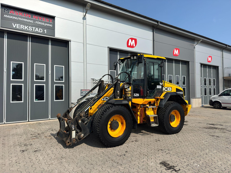 JCB 413 2.800h - Chargeuse sur pneus: photos 2 JCB 413 2.800h - Chargeuse sur pneus: photos 2