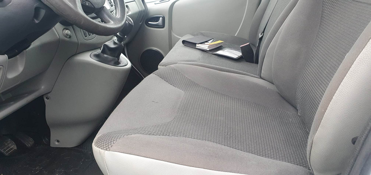 Fourgonnette Opel Vivaro: photos 9