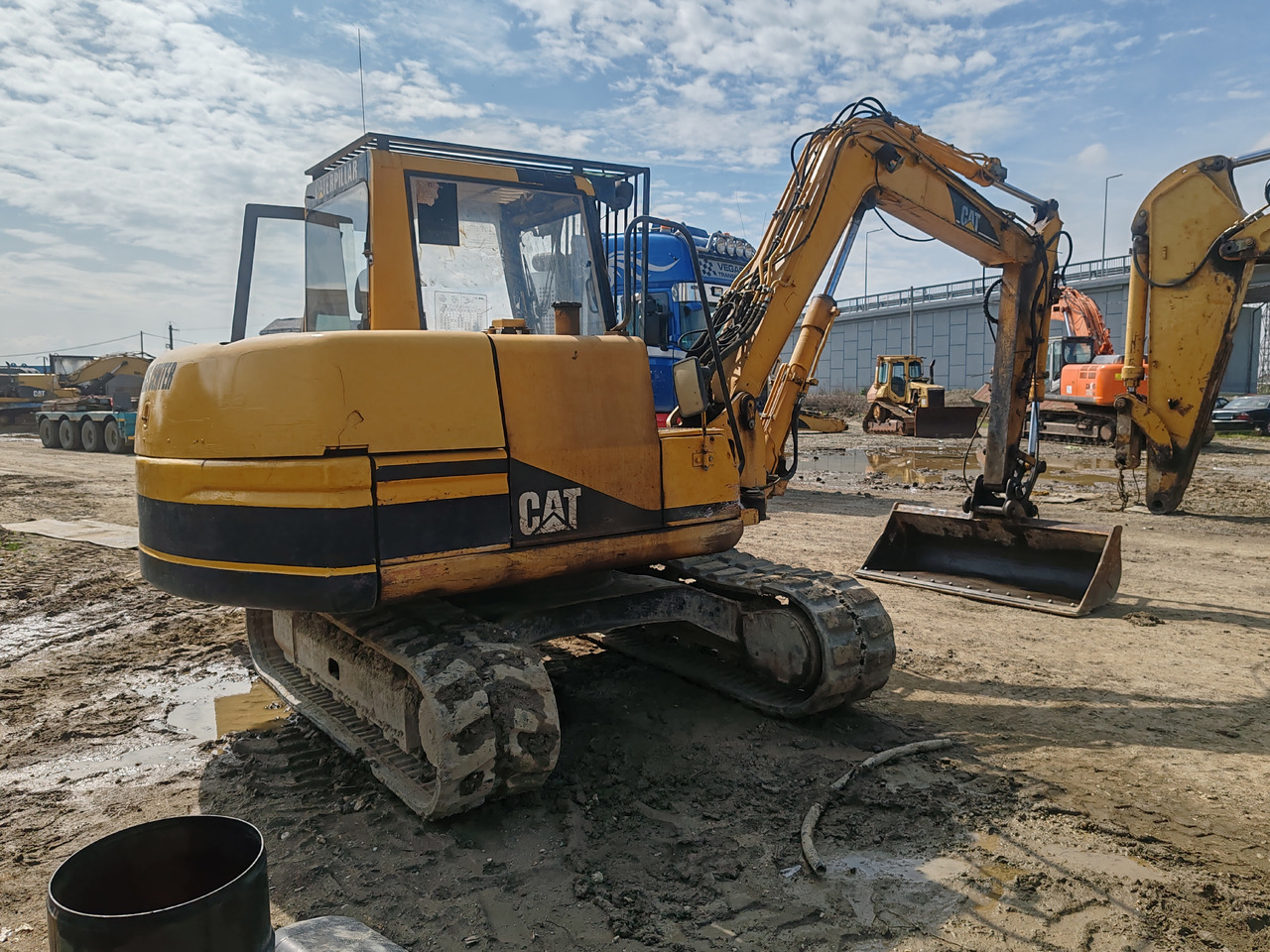CATERPILLAR 307b - Mini pelle: photos 4 CATERPILLAR 307b - Mini pelle: photos 4