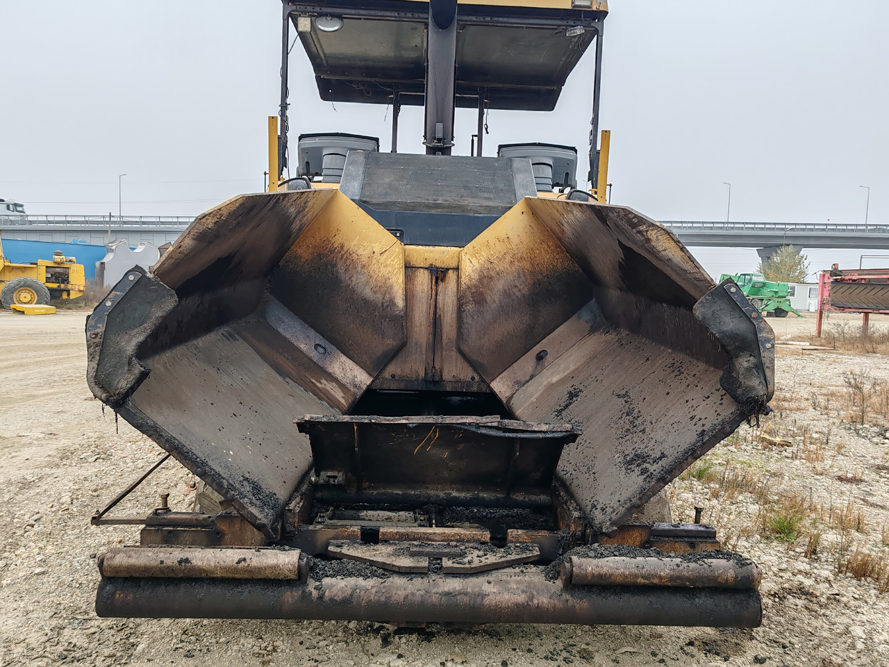 Répandeuse Caterpillar AP555E: photos 6