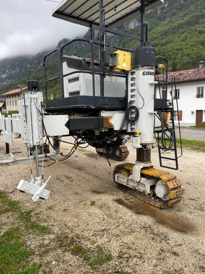 Gomaco Commander III - Travaux routiers: photos 3 Gomaco Commander III - Travaux routiers: photos 3