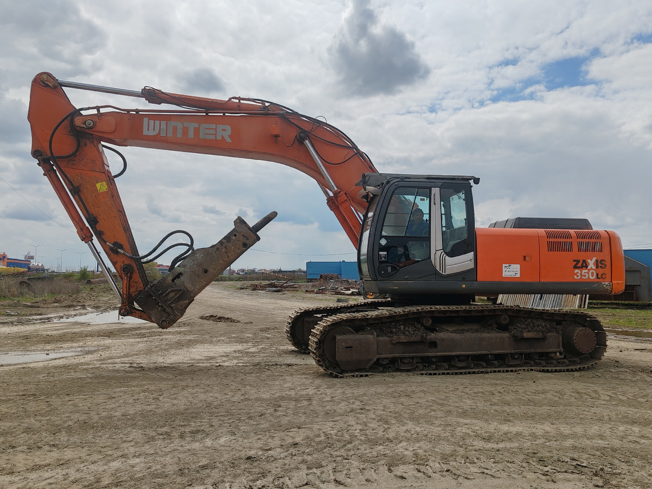 Hitachi ZX350LC-3 - Pelle sur chenille: photos 2 Hitachi ZX350LC-3 - Pelle sur chenille: photos 2