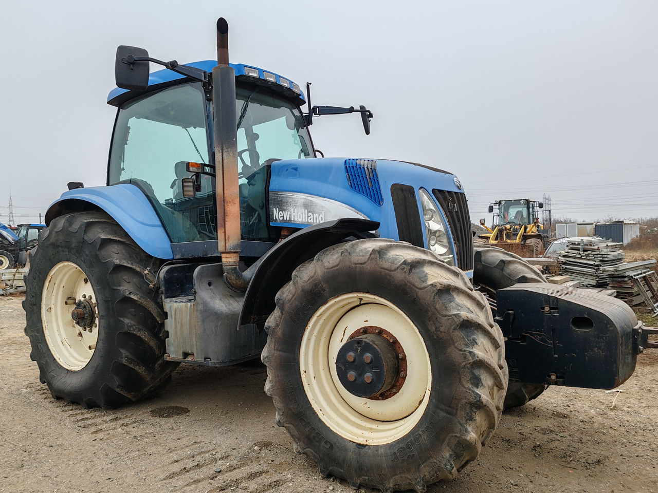 New Holland TG 255 - Tracteur agricole: photos 1 New Holland TG 255 - Tracteur agricole: photos 1