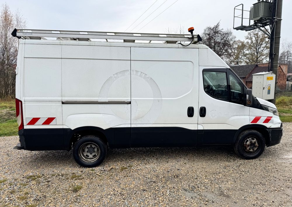 Iveco 35C21 - Fourgon utilitaire: photos 5 Iveco 35C21 - Fourgon utilitaire: photos 5