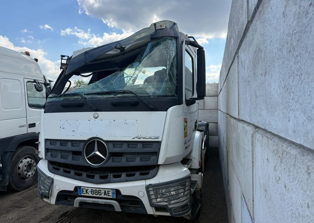 Mercedes-Benz Arocs 2640 - Camion ampliroll: photos 1 Mercedes-Benz Arocs 2640 - Camion ampliroll: photos 1