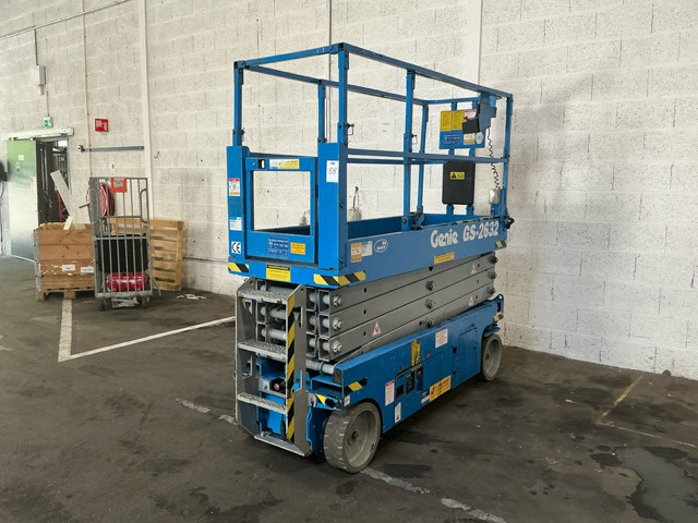 Genie GS-2632 - Engins de chantier: photos 1 Genie GS-2632 - Engins de chantier: photos 1