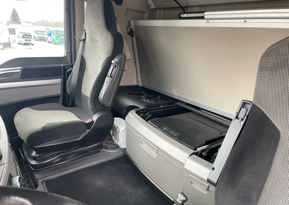 Crédit-bail de MAN TGX XLX 26.420 BDF, MULTI Wechsler MAN TGX XLX 26.420 BDF, MULTI Wechsler: photos 12 Crédit-bail de MAN TGX XLX 26.420 BDF, MULTI Wechsler MAN TGX XLX 26.420 BDF, MULTI Wechsler: photos 12