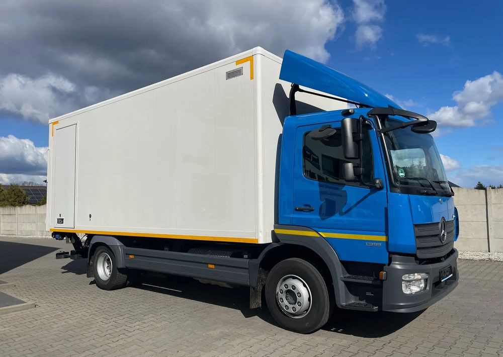 Mercedes-Benz ATEGO 1318, kontener 6,2m, ładowność 7,5 tony! - Camion fourgon: photos 5 Mercedes-Benz ATEGO 1318, kontener 6,2m, ładowność 7,5 tony! - Camion fourgon: photos 5