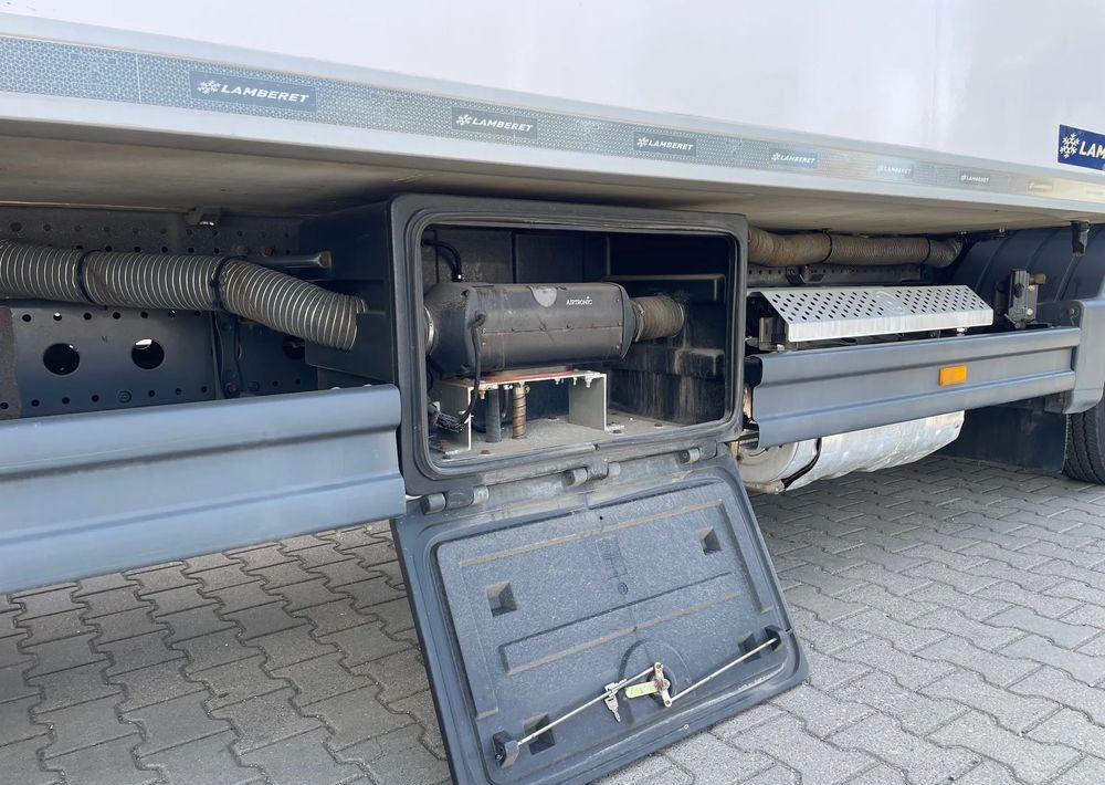 Mercedes-Benz ATEGO 818, IZOTERMA OGRZEWANA! - Camion fourgon: photos 4 Mercedes-Benz ATEGO 818, IZOTERMA OGRZEWANA! - Camion fourgon: photos 4