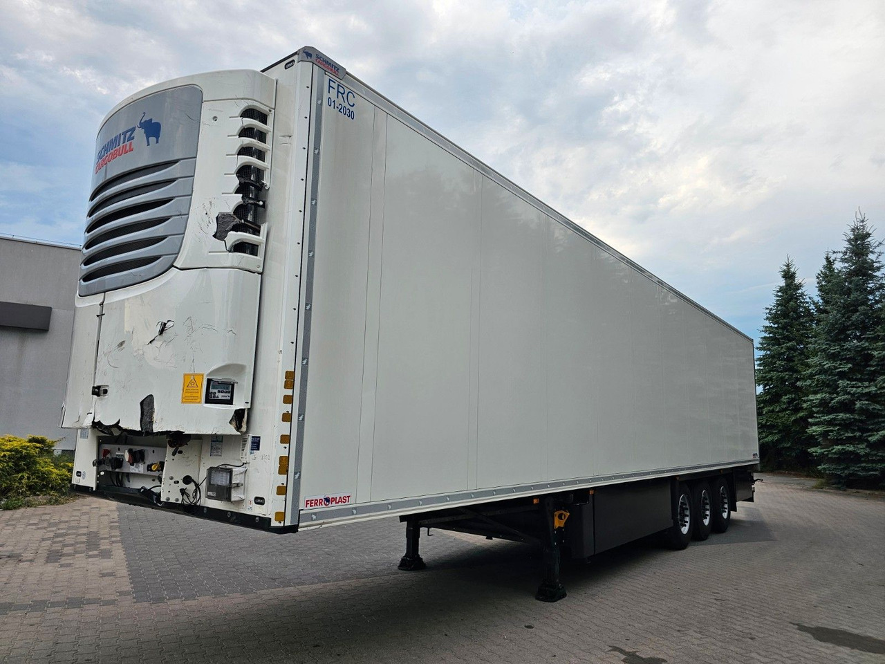 Schmitz Cargobull SKO24/L FP COOL V7 DOPPELSTOCK / Leicht unfall - Semi-remorque frigorifique: photos 2 Schmitz Cargobull SKO24/L FP COOL V7 DOPPELSTOCK / Leicht unfall - Semi-remorque frigorifique: photos 2