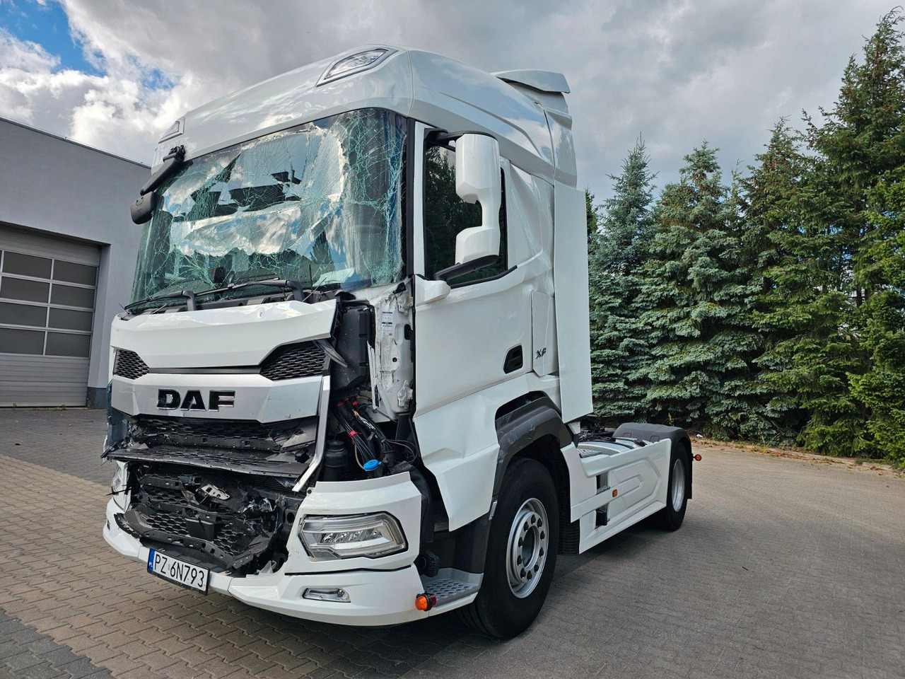 DAF XF XG 480 FT Nur 47tkm! 12/2024 LED KAMERA - Tracteur routier: photos 2 DAF XF XG 480 FT Nur 47tkm! 12/2024 LED KAMERA - Tracteur routier: photos 2