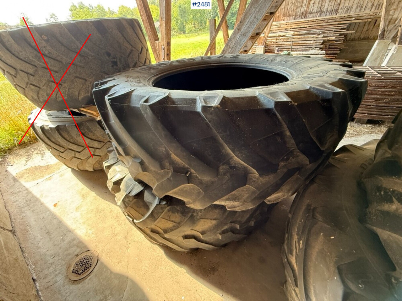 2 tires for tractor Pirelli 650/65R42 - Pneu pour Machine agricole: photos 2 2 tires for tractor Pirelli 650/65R42 - Pneu pour Machine agricole: photos 2