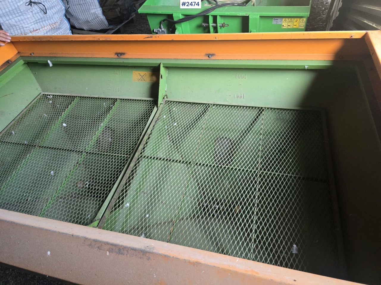 Amazone ZA-U 1501 fertilizer spreader - Distributeur d'engrais: photos 2 Amazone ZA-U 1501 fertilizer spreader - Distributeur d'engrais: photos 2