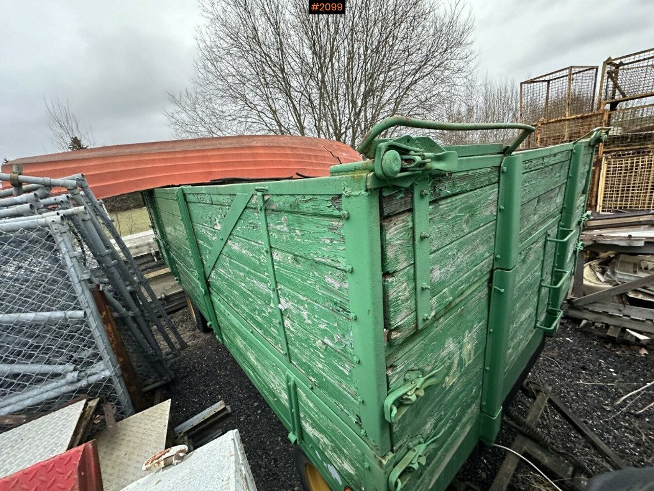 Grain wagon with side tipping - Benne agricole: photos 4 Grain wagon with side tipping - Benne agricole: photos 4