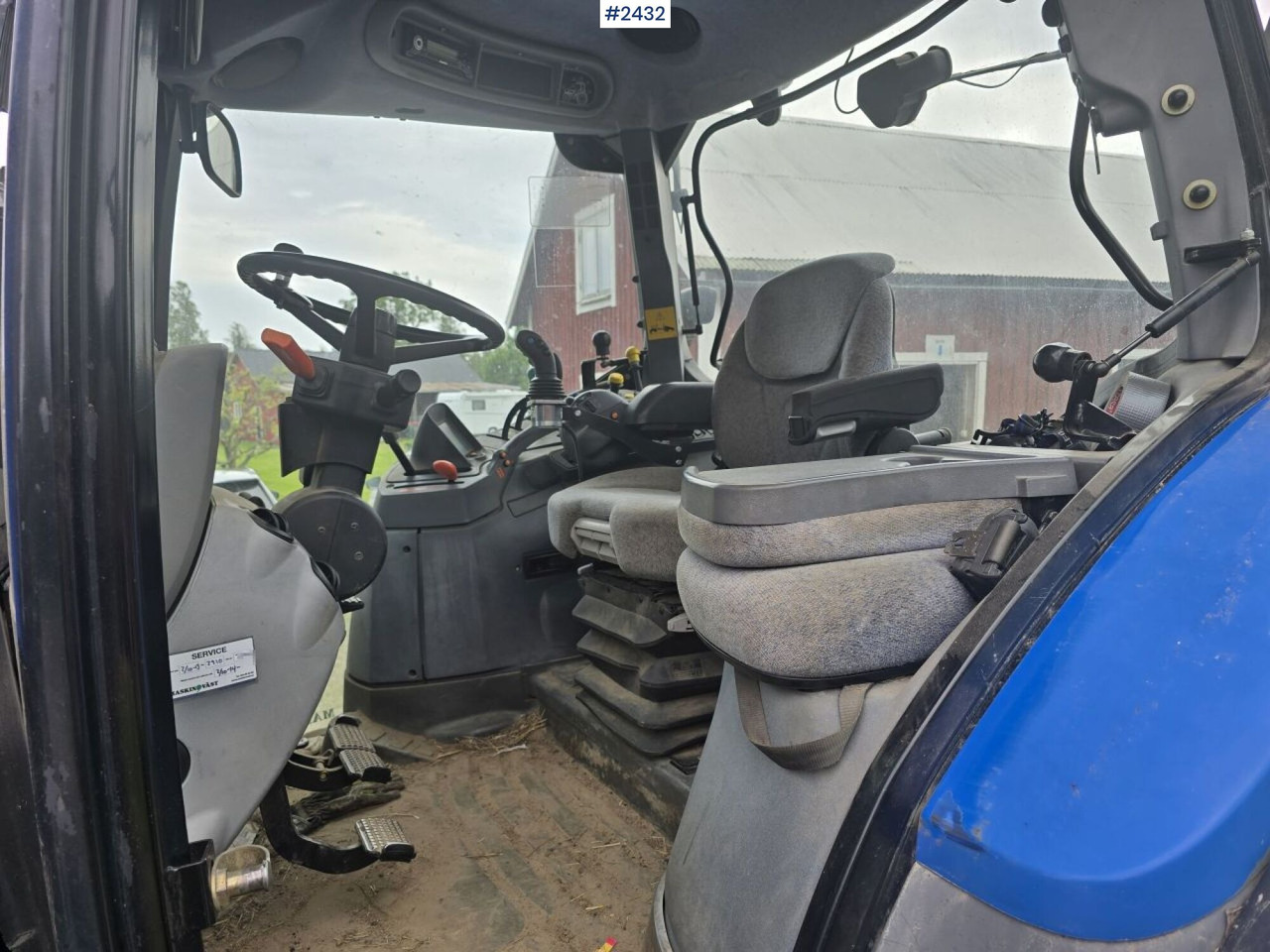 New Holland TS 125A med Frontlastare - Tracteur agricole: photos 5 New Holland TS 125A med Frontlastare - Tracteur agricole: photos 5