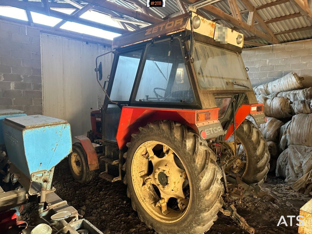 Tractor Zetor 5211 - Tracteur agricole: photos 3 Tractor Zetor 5211 - Tracteur agricole: photos 3