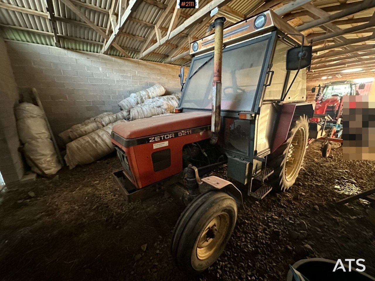 Tractor Zetor 5211 - Tracteur agricole: photos 2 Tractor Zetor 5211 - Tracteur agricole: photos 2