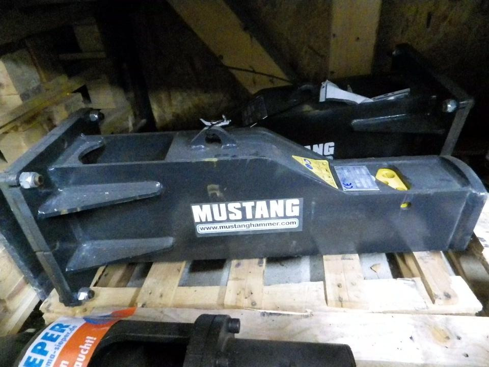 Hydro-Hammer Abbruchhammer HM 100 Mustang (€1800 netto) - Marteau hydraulique pour Engins de chantier: photos 1 Hydro-Hammer Abbruchhammer HM 100 Mustang (€1800 netto) - Marteau hydraulique pour Engins de chantier: photos 1