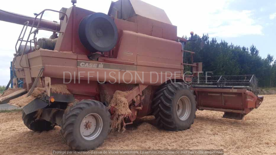 CASE IH MOISSONNEUSE BATTEUSE 2388 X-CLUSIVE - Moissonneuse-batteuse: photos 2 CASE IH MOISSONNEUSE BATTEUSE 2388 X-CLUSIVE - Moissonneuse-batteuse: photos 2