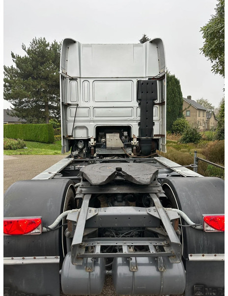 DAF XF 530 4X2 Manual EUR3 LOW KM - Tracteur routier: photos 4 DAF XF 530 4X2 Manual EUR3 LOW KM - Tracteur routier: photos 4