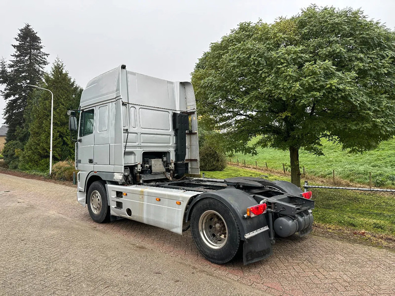 DAF XF 530 4X2 Manual EUR3 LOW KM - Tracteur routier: photos 3 DAF XF 530 4X2 Manual EUR3 LOW KM - Tracteur routier: photos 3