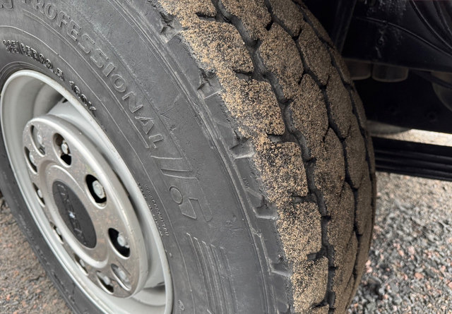 Camion plateau SisuR500 10x4: photos 17 Camion plateau SisuR500 10x4: photos 17