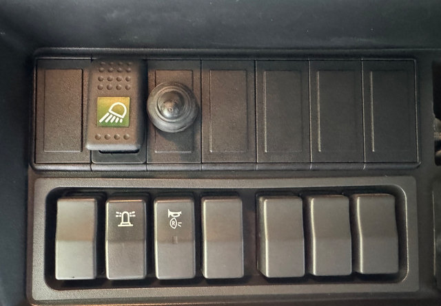 Camion plateau SisuR500 10x4: photos 15 Camion plateau SisuR500 10x4: photos 15