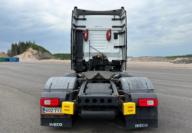 Iveco S-Way 460 LNG 6x2 - Tracteur routier: photos 4 Iveco S-Way 460 LNG 6x2 - Tracteur routier: photos 4