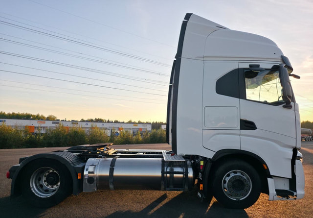 IvecoS-Way 460 4x2 LNG / LBG - Tracteur routier: photos 5 IvecoS-Way 460 4x2 LNG / LBG - Tracteur routier: photos 5