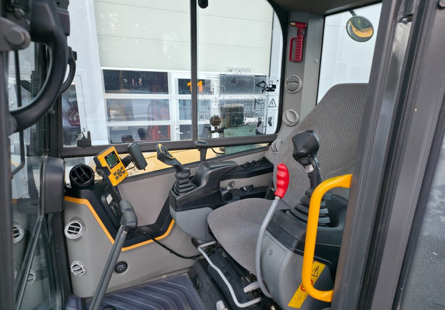 Pelle sur chenille VolvoECR58D + Engcon, Novatron: photos 13