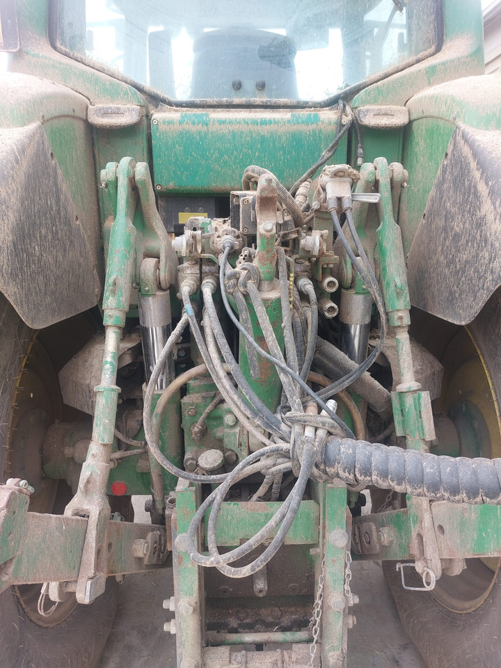 JOHN DEERE 7530 - Tracteur agricole: photos 4 JOHN DEERE 7530 - Tracteur agricole: photos 4