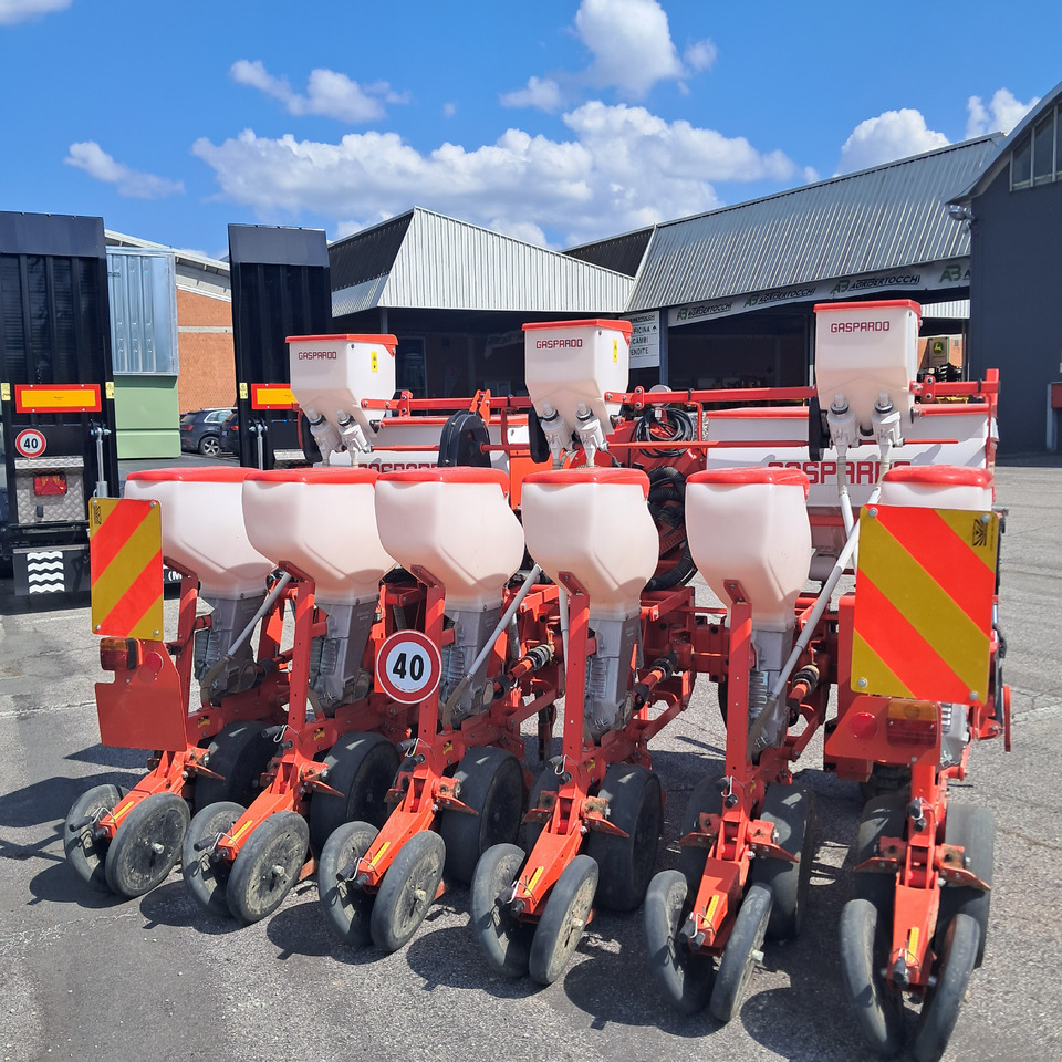 MASCHIO GASPARDO MT6 - Semoir monograine: photos 2 MASCHIO GASPARDO MT6 - Semoir monograine: photos 2