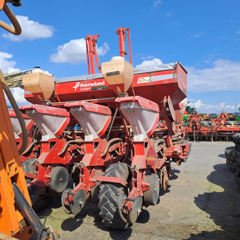 SEMINATRICE KVERNELAND ACCORD OPTIMA HD - Semoir monograine: photos 2 SEMINATRICE KVERNELAND ACCORD OPTIMA HD - Semoir monograine: photos 2
