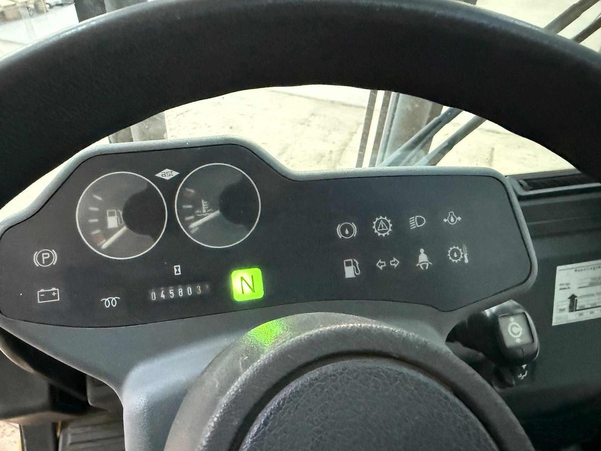 Chariot élévateur à gaz Gabelstapler JUNGHEINRICH, mit Gasantrieb: photos 7 Chariot élévateur à gaz Gabelstapler JUNGHEINRICH, mit Gasantrieb: photos 7