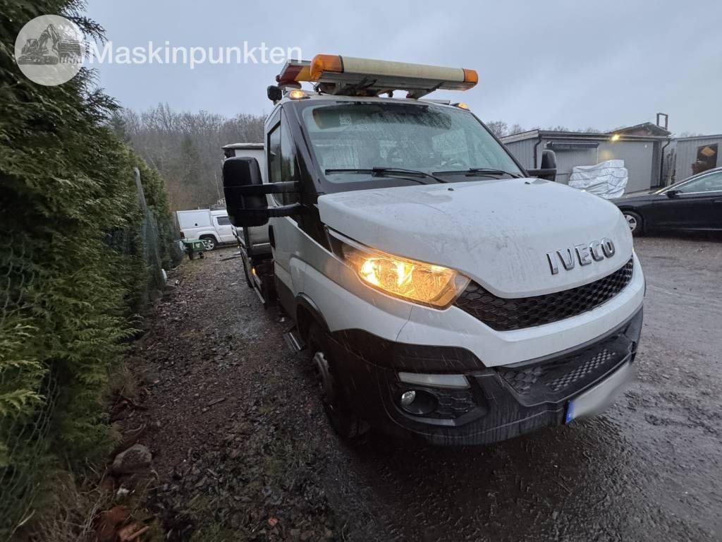 Iveco Daily 70C17H med Fassi F40 kran - Camion grue: photos 4 Iveco Daily 70C17H med Fassi F40 kran - Camion grue: photos 4