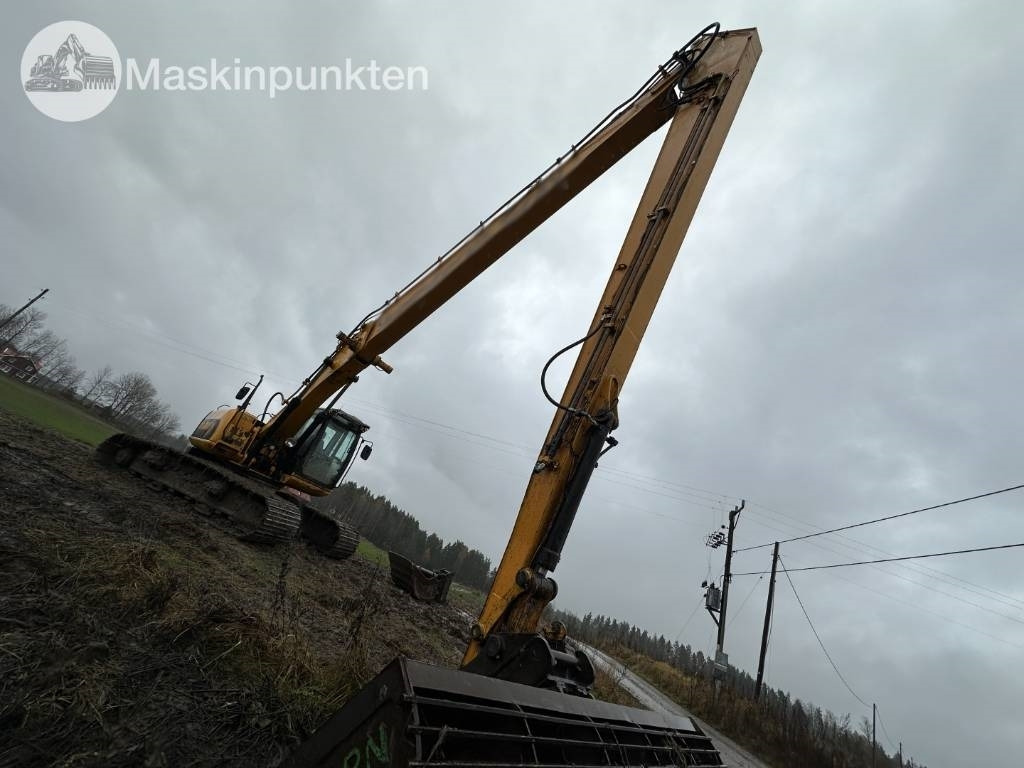 JCB JS 220 LC - Pelle sur chenille: photos 3 JCB JS 220 LC - Pelle sur chenille: photos 3