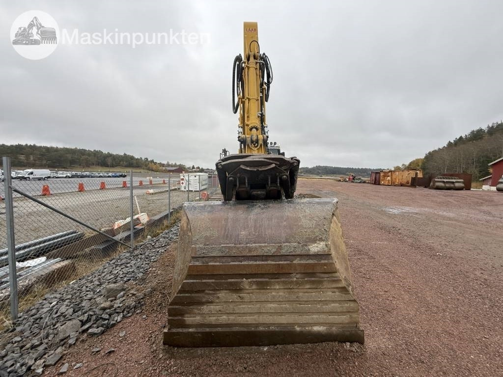 Komatsu PC 210 LC-11EO - Pelle sur chenille: photos 2 Komatsu PC 210 LC-11EO - Pelle sur chenille: photos 2