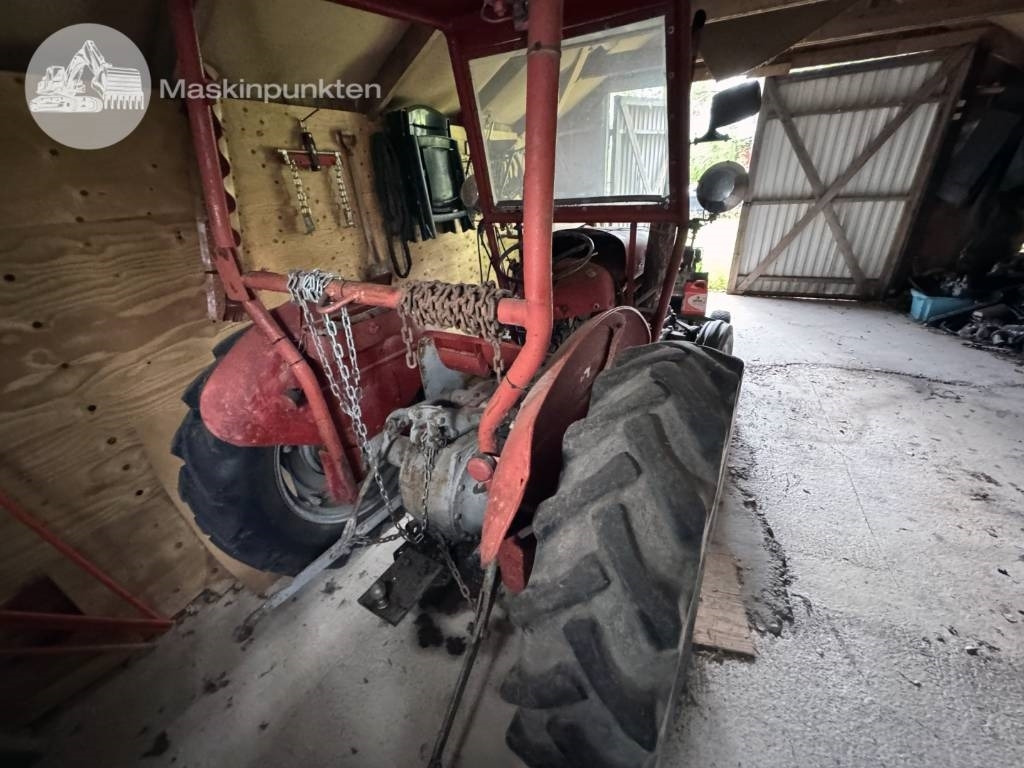 Massey Ferguson 35 - Tracteur agricole: photos 3 Massey Ferguson 35 - Tracteur agricole: photos 3