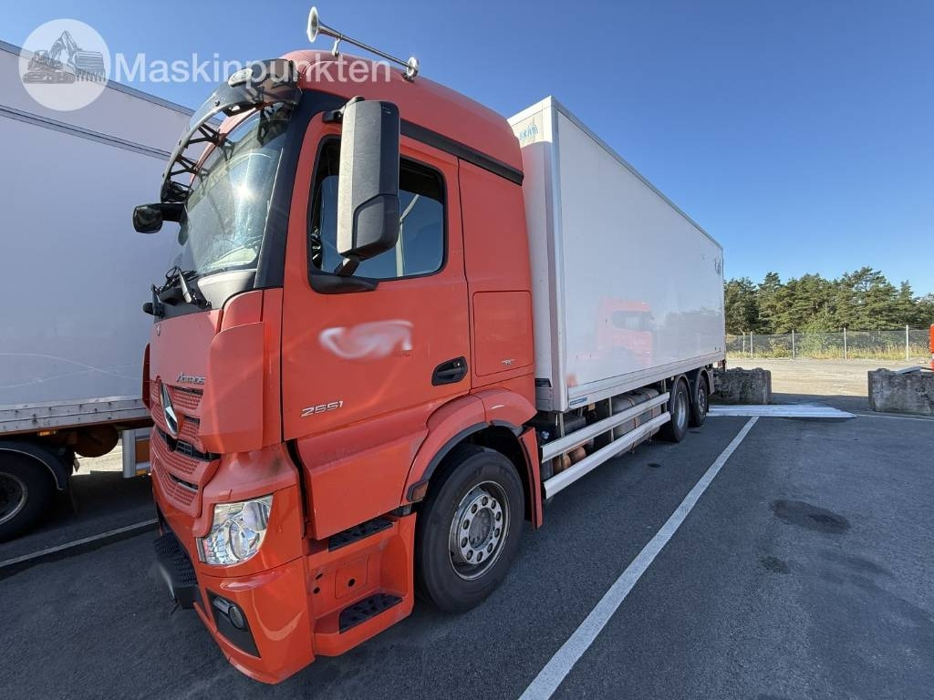 Mercedes-Benz Actros 2551  - Camion frigorifique: photos 1 Mercedes-Benz Actros 2551  - Camion frigorifique: photos 1