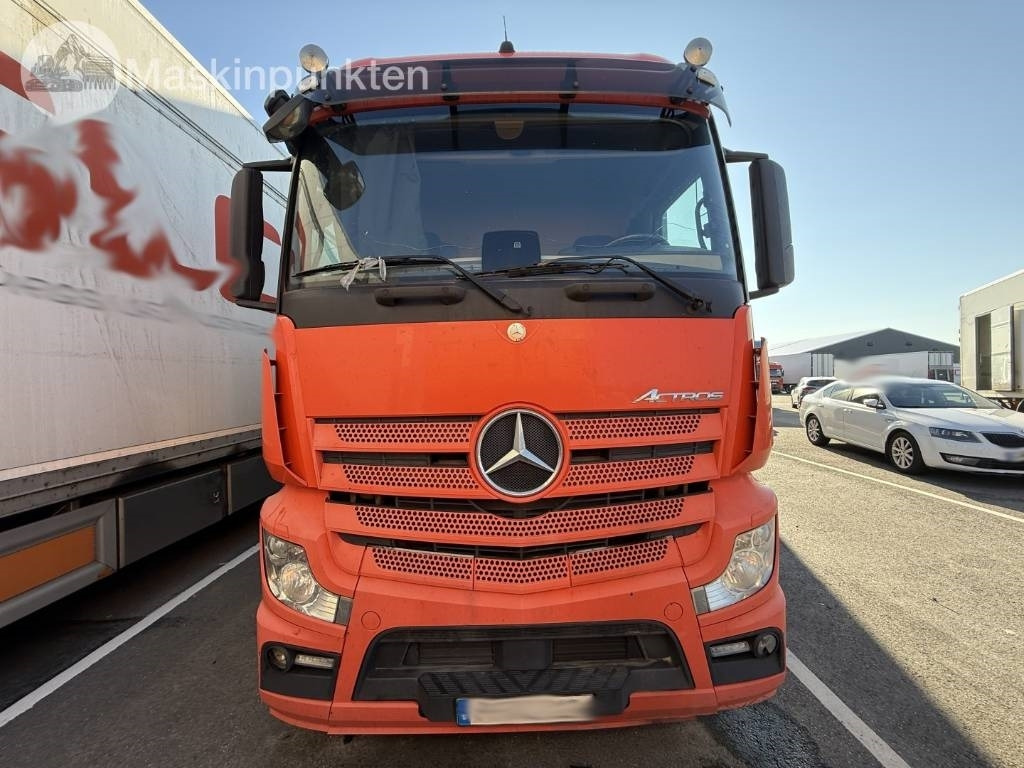 Mercedes-Benz Actros 2551  - Camion frigorifique: photos 2 Mercedes-Benz Actros 2551  - Camion frigorifique: photos 2