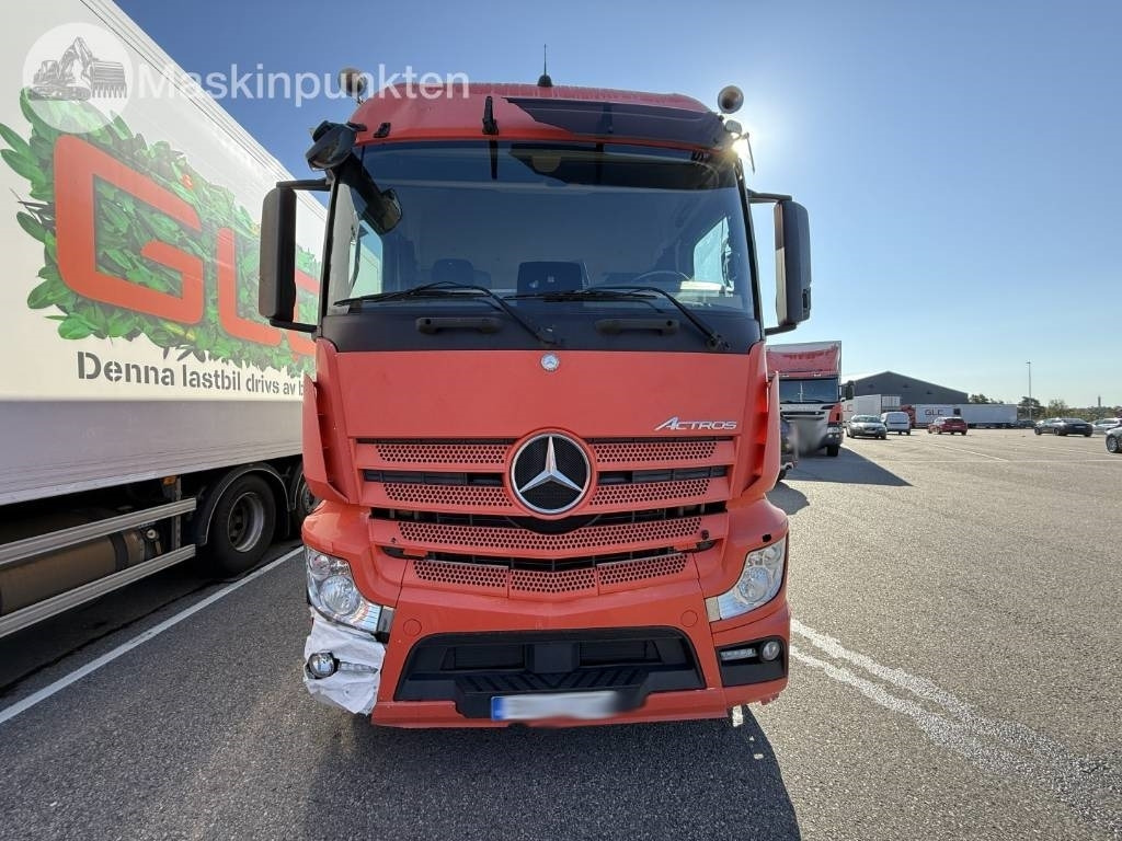 Mercedes-Benz Actros 2551  - Camion frigorifique: photos 2 Mercedes-Benz Actros 2551  - Camion frigorifique: photos 2