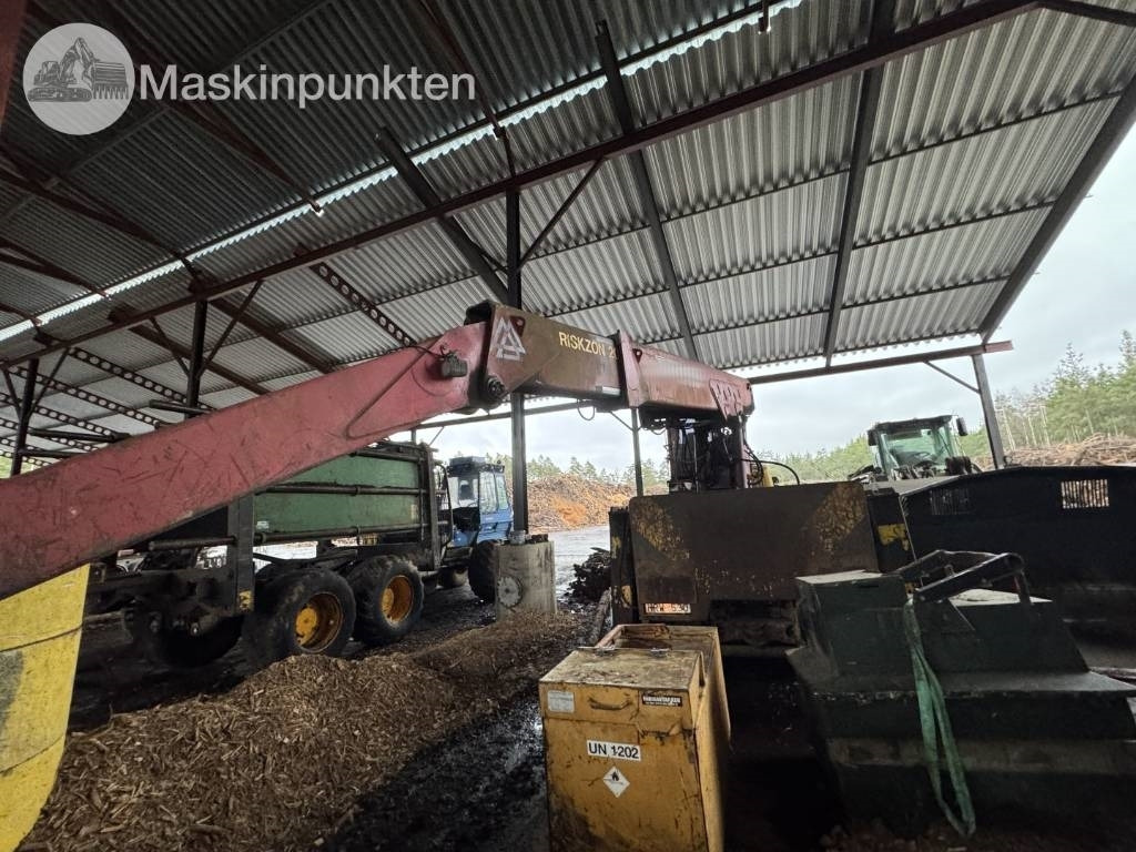 Scania P 124 G med Timberman - Camion grumier: photos 5 Scania P 124 G med Timberman - Camion grumier: photos 5