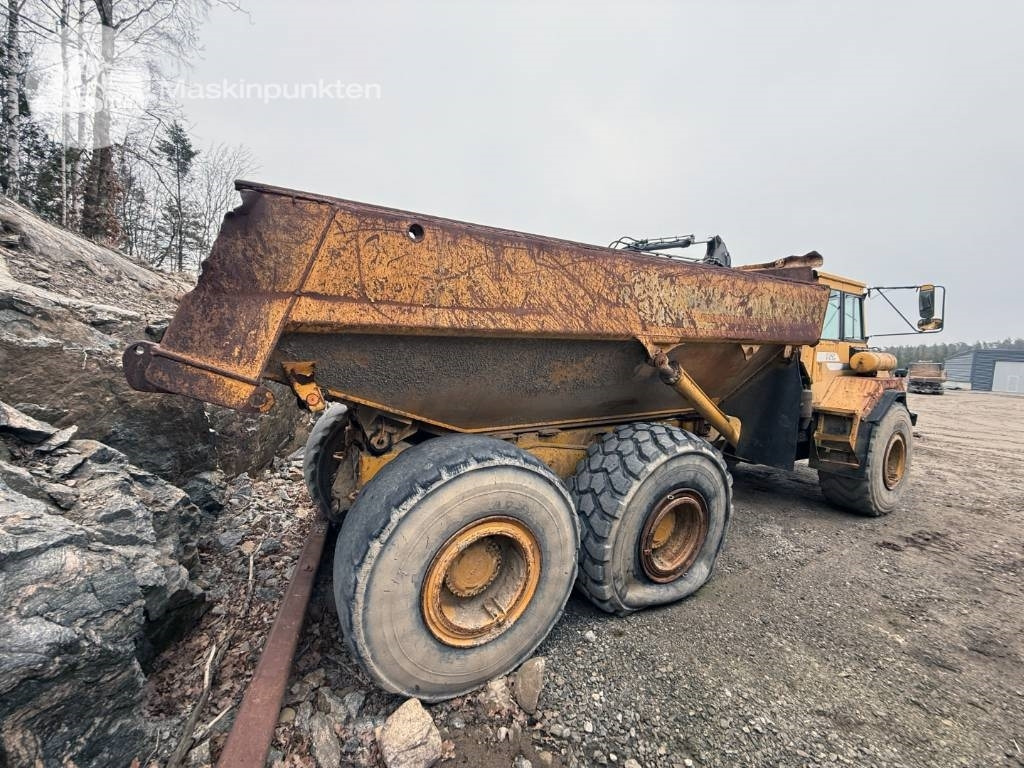 Volvo A 25 C - Tombereau articulé: photos 4 Volvo A 25 C - Tombereau articulé: photos 4